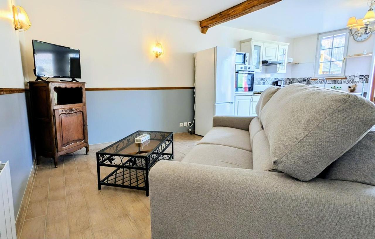 Appartement Prive Le Chardonnay, Jardin, Parking Buchères エクステリア 写真