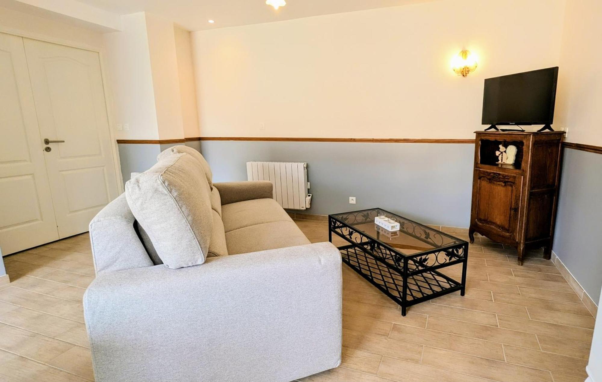 Appartement Prive Le Chardonnay, Jardin, Parking Buchères エクステリア 写真